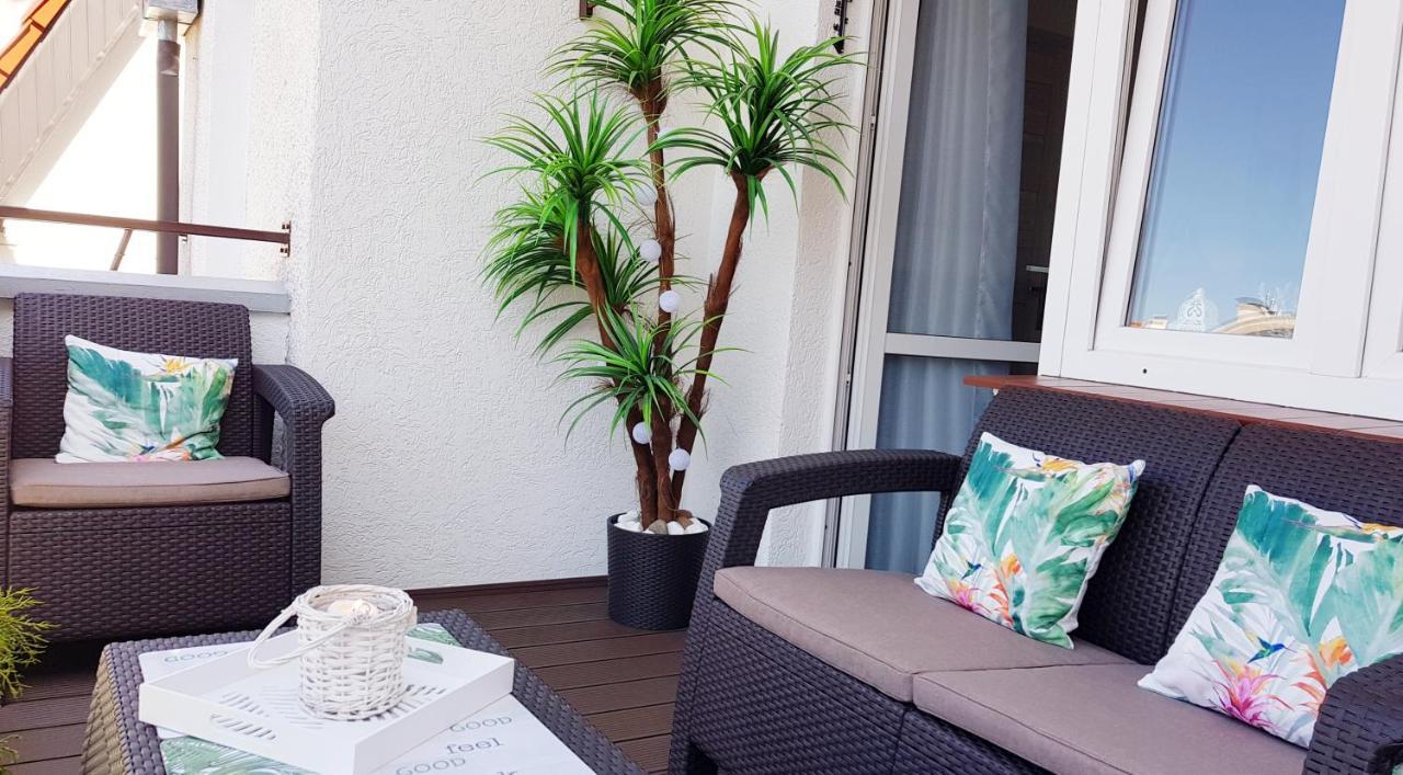 Apartament Z Garazem W Kolobrzegu Leilighet Eksteriør bilde